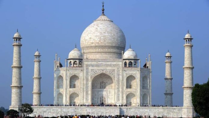 Sensation of bomb rumors in Taj Mahal; One arrested, search operation launched