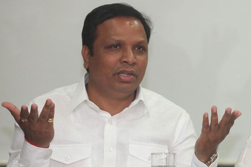 BJP leader MLA Ashish Shelar has been threatened with death by an unknown person