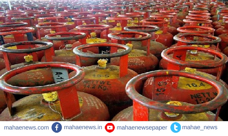 Cylinder price hiked by Rs 165 from January