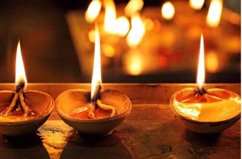 ‘Diwali Padwa’ one of the three and a half moments today