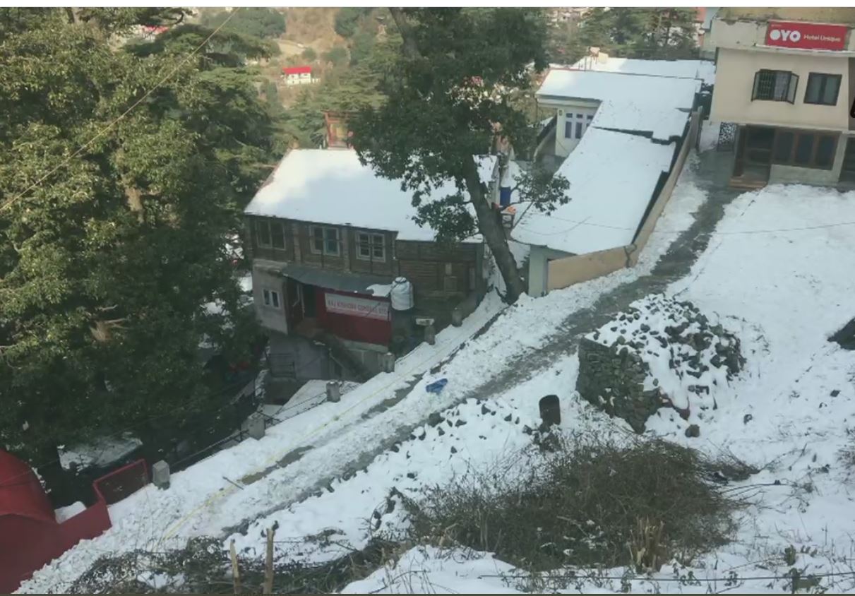 The minimum temperature at Shimla today is expected to be -1 degrees Celsius and the maximum 10 degrees Celsius