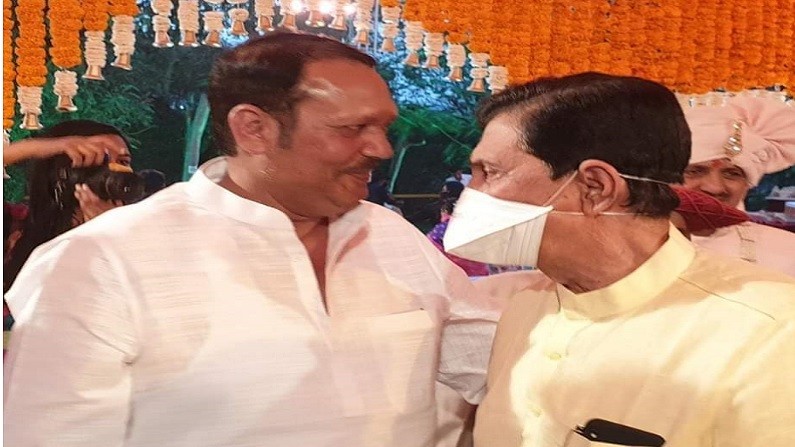 Udyanraje Bhosale Ramraje Naik Nimbalkar when come infront of each other then...