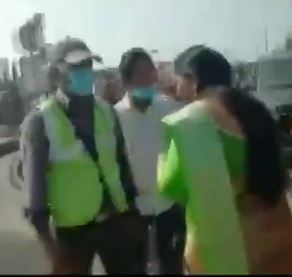 YSRCP leader d. Revati beats Toll Naka employee (VIDEO)