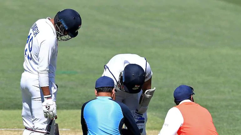 Mohammed Shami's hand fractured due to Pat Cummins' ball, out of Test match