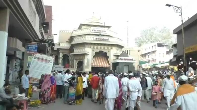 Today, after 10 months, the Pandhari Warakaris of Vithuraya are overwhelmed