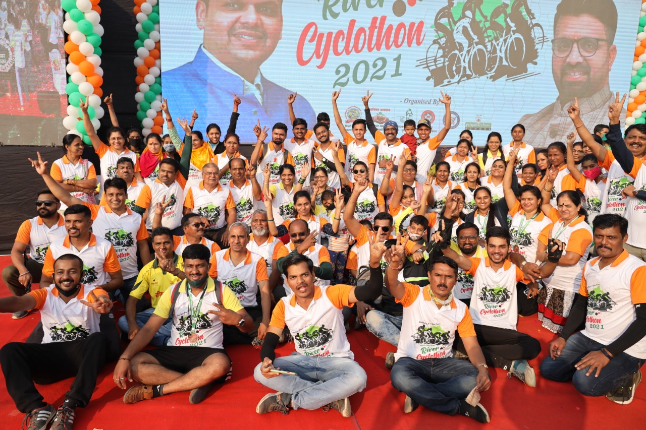 8,790 cyclists participate in the River Cyclothon