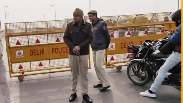 Ghazipur Mandi, NH-9 and NH-24 closed for traffic - Delhi Traffic Police