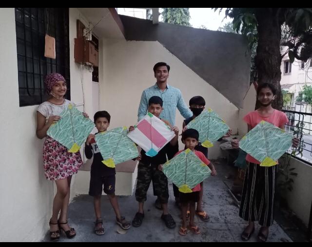 MNS distributes kites at Ravet Maharashtra Navnirman Sena, Makarsankrat, Patang, Ravet Ward No. 16, City President Sachin Chikhale, Pravin Mali,