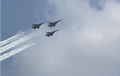 Creation of trident from Sukhoi Su-30MKI fighters in Aero India-2021