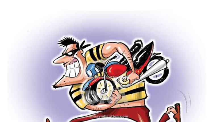 Four two-wheelers and a rickshaw were stolen from Pimpri Chinchwad city area