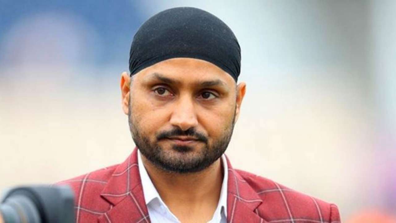 Former cricketer Harbhajan Singh infected with corona