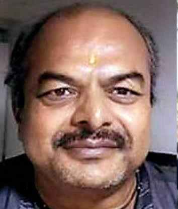 Devendra Jain, a journalist absconding in 'Mocca', was finally caught by the Pune city police