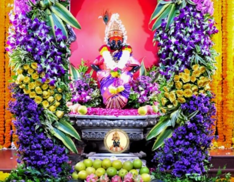 Decoration of local and foreign fruits on the occasion of Gokul Ashtami at Vitthal-Rukmini Temple
