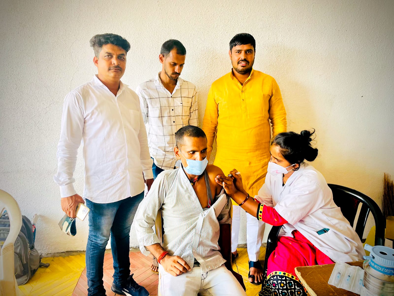 Dinesh Yadav's initiative in Kudalwadi area accelerates Kovid vaccination; Enthusiasm of workers, senior citizens, women