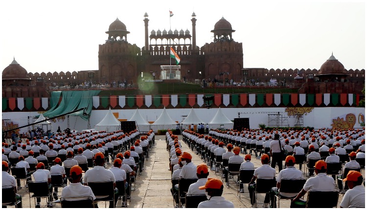 Preparations for Independence Day are underway at the Red Fort (see special photo)