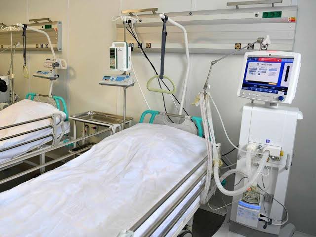Readiness of 15,000 oxygen beds in Mumbai, Additional Commissioner Kakani