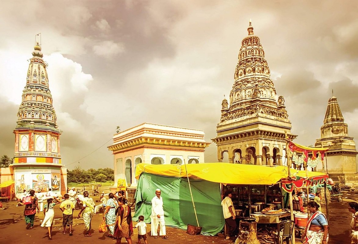 The Vitthal Temple in Pandhari will be seen in 5 years. The temple is 700 years old