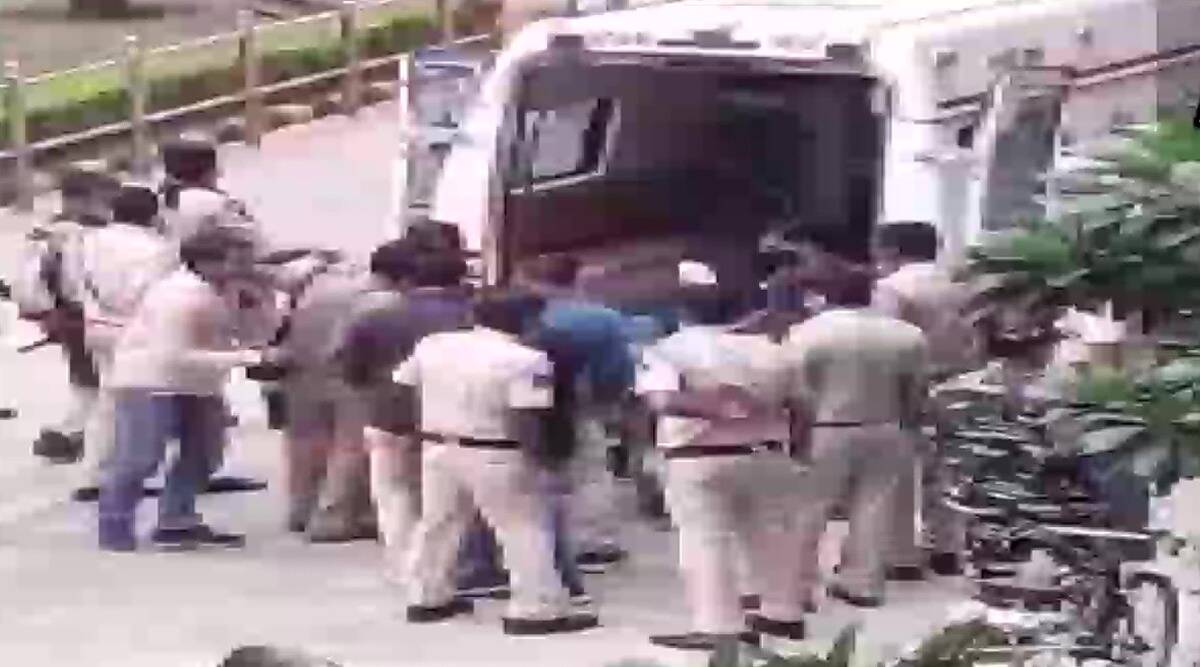Most Wanted Gangster shot dead in Delhi court; Encounter of attackers from police