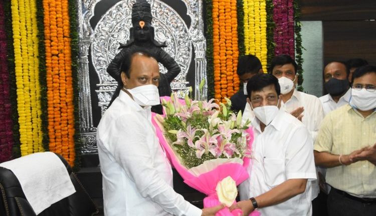 Deputy Chief Minister Ajit Pawar paid a goodwill visit to the office of Maharashtra State Co-operative Council