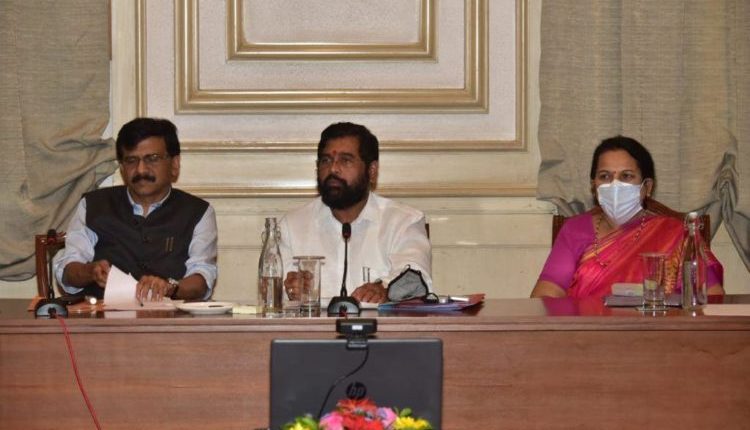 Regulate water supply in the city; Urban Development Minister Eknath Shinde's instructions to the Municipal Commissioner
