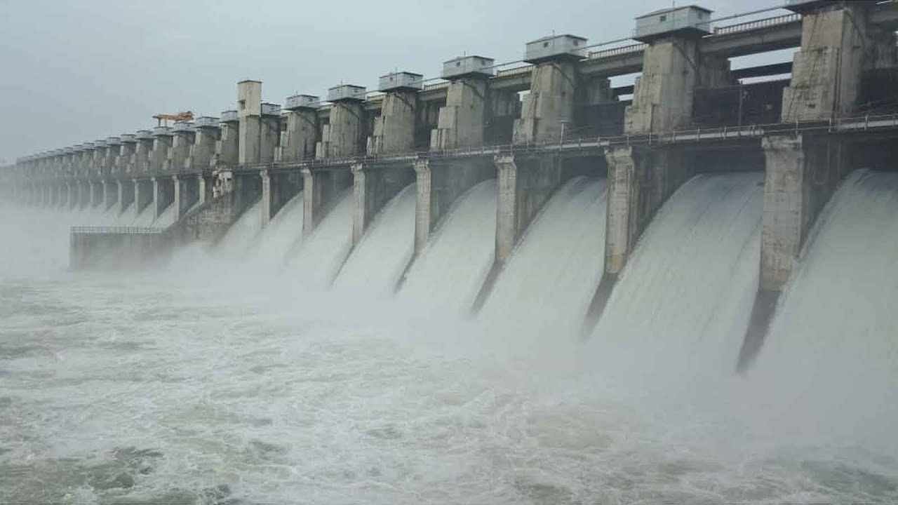 For the first time in the last several years, 36 dams in the state overflowed; 95% water storage in dams in Marathwada