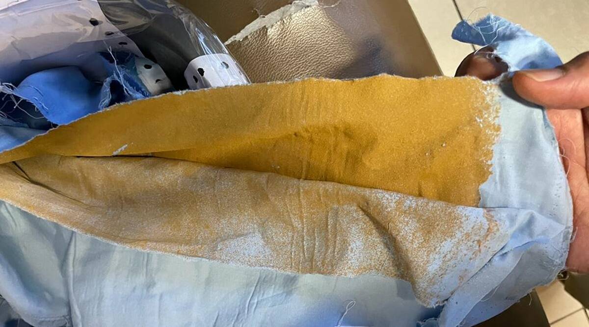 2 kg gold paste seized at Mumbai airport