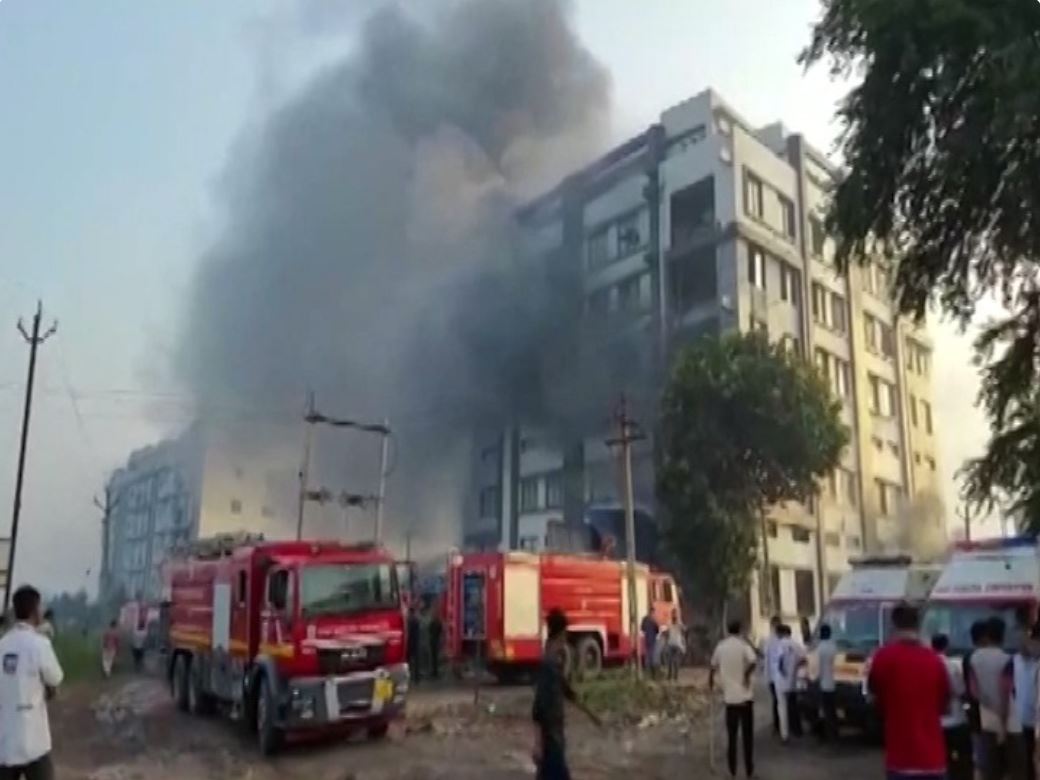 A huge fire at a factory in Surat; Death of both