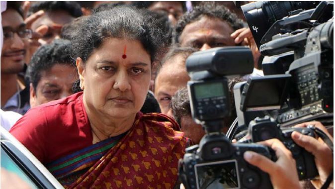 Will 'Amma' rule again in Tamil Nadu? V. K. Shashikala ready for party entry; Former Chief Minister, however, beware!