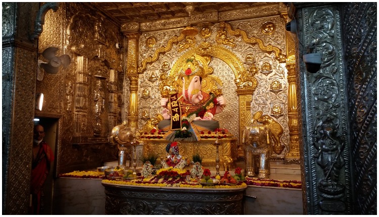 The doors of the rich Dagdusheth Ganapati temple are open for devotees