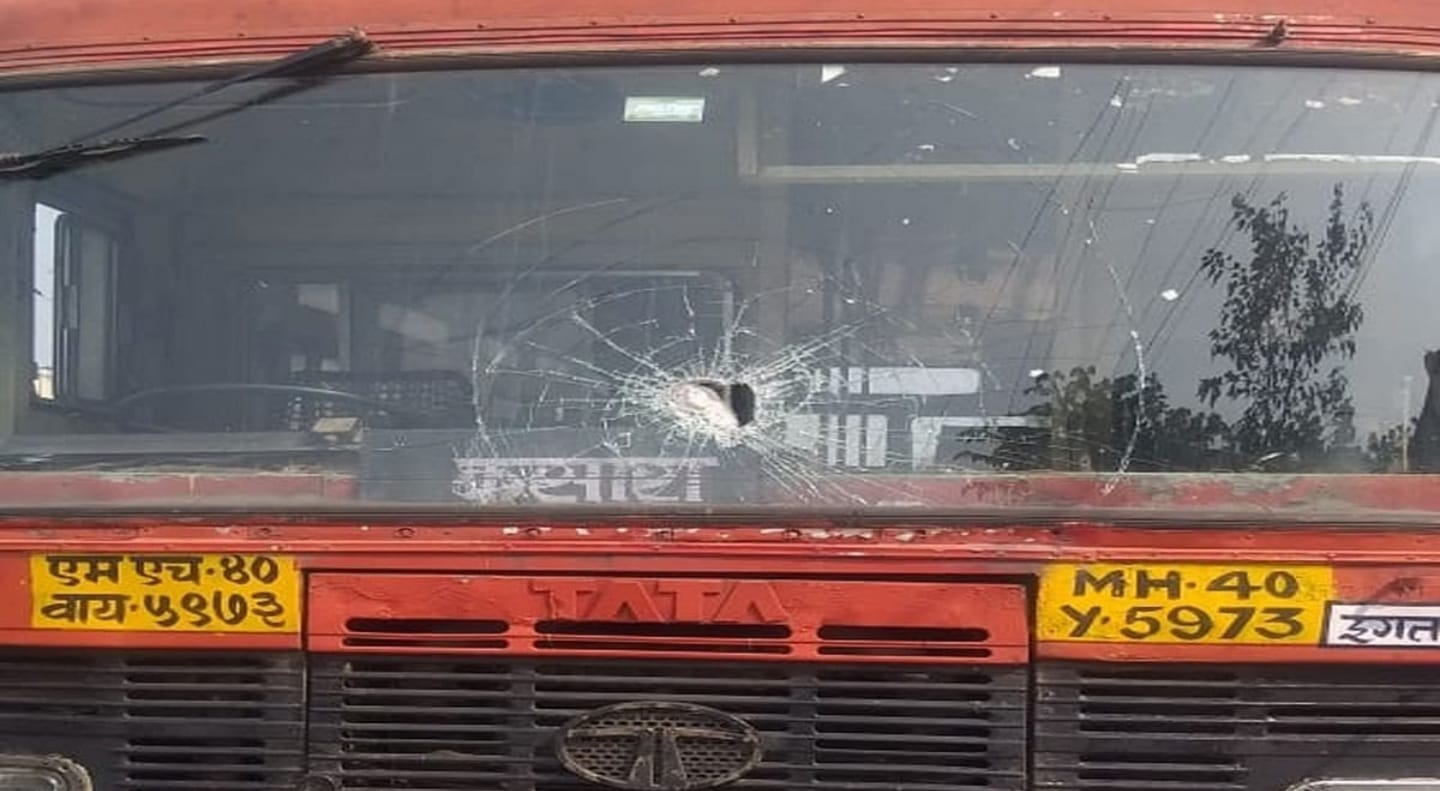 NASHIK: Stone pelting on Kasara ST, fortunately driver escaped, glass shattered