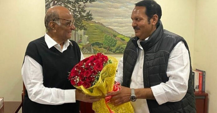 MP Udayan Raje meets Sharad Pawar in Delhi; Political discussions abound
