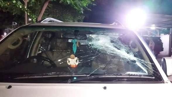 Eknath Khadse's daughter Rohini Khadse's car attacked