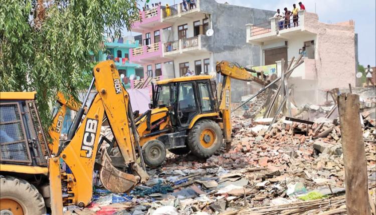 Commando to deal with those who oppose the encroachment action; 62 lakh per month