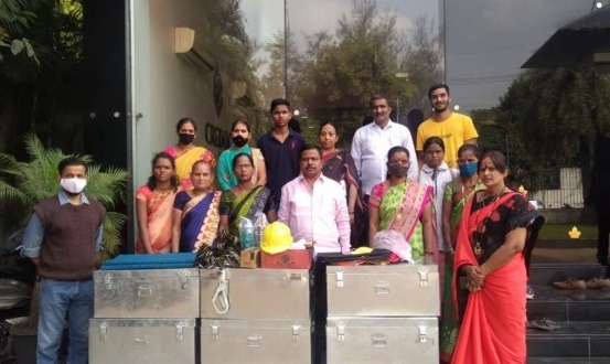 Distribution of essential items to construction workers by MLA Anna Bansode