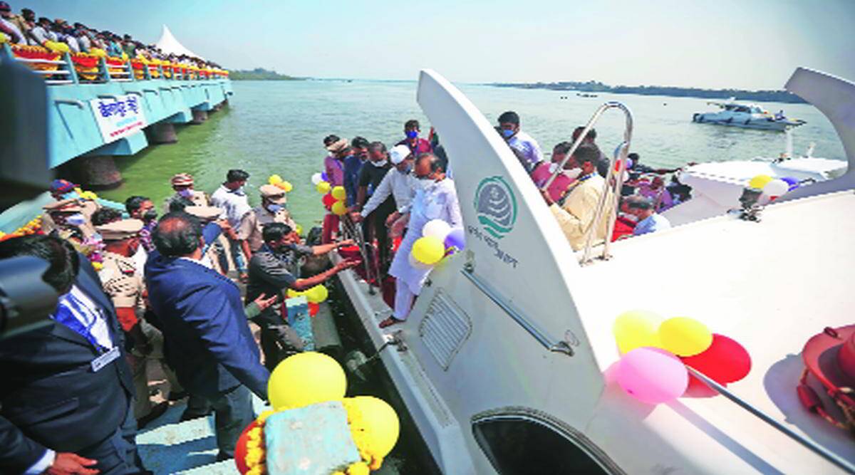 The first water taxi service from today