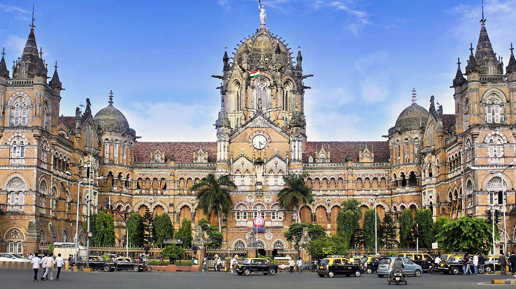To install Magic Mirror in CSMT; People will be able to experience the virtual world