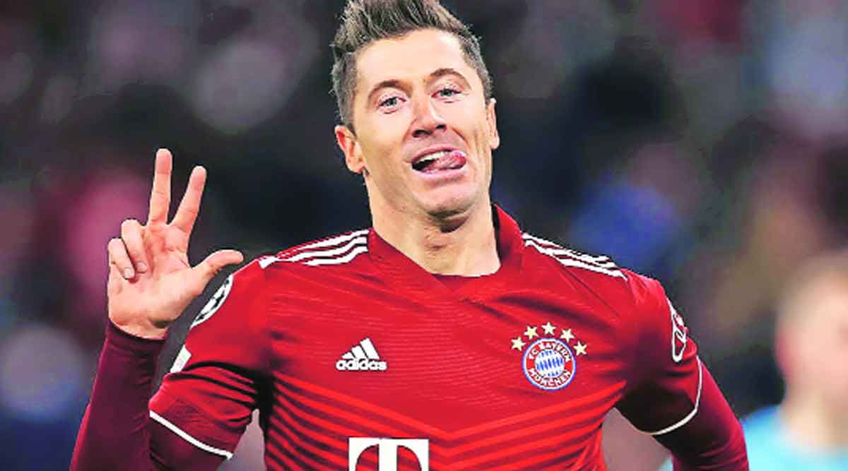 Champions League football: Lewandowski's hat-trick; Bayern semi-finals
