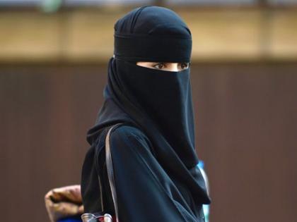 हिजाब घालणे इस्लाममध्ये बंधनकारक नाही – कर्नाटक उच्च न्यायालय