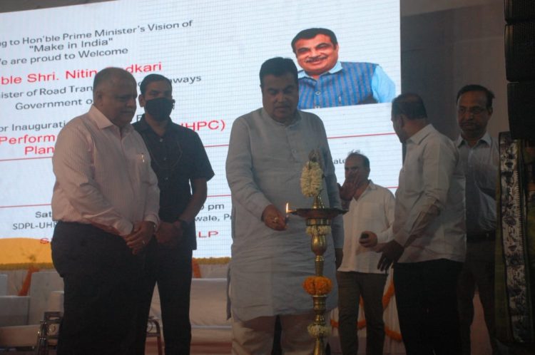 Nitin Gadkari inaugurates India's first high-capacity concrete project