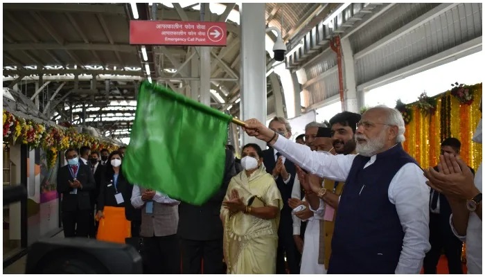 Fulfillment of dreams! Dedication of Pimpri to Phugewadi Metro service by the Prime Minister