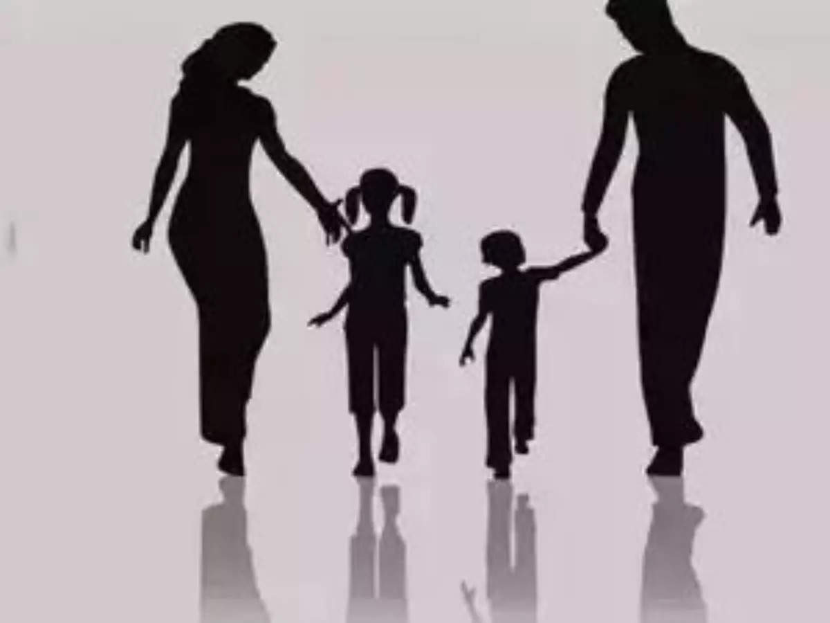 Relieved parents will be relieved to visit their child, a big decision of the family court