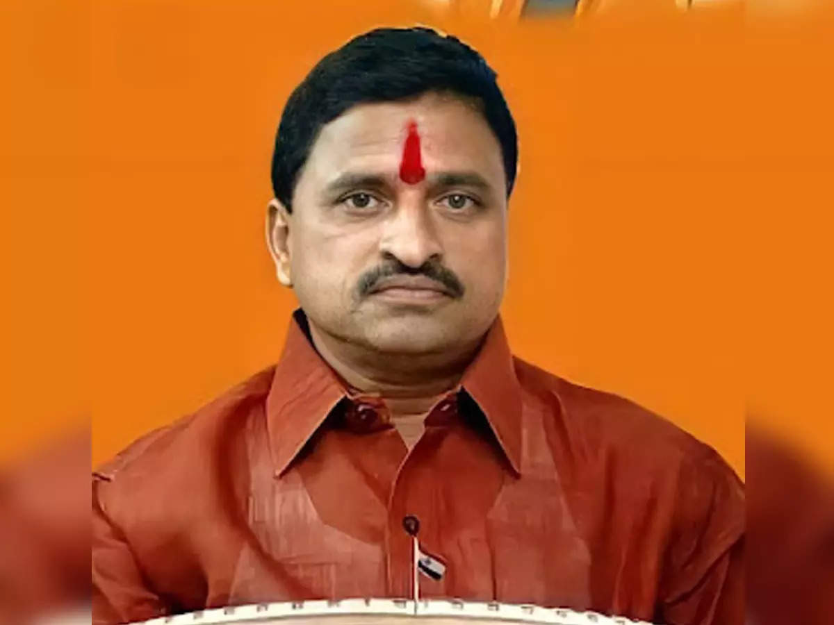 Rumor of death of former Shiv Sena minister; Excitement spread in Solapur by fake post