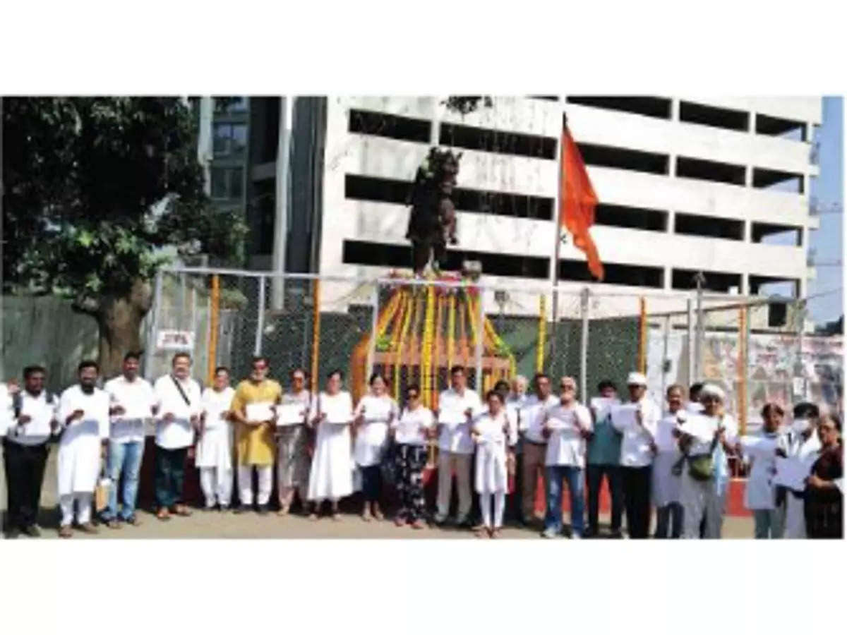 Maharashtra Day's message of peace against 'social brigade'