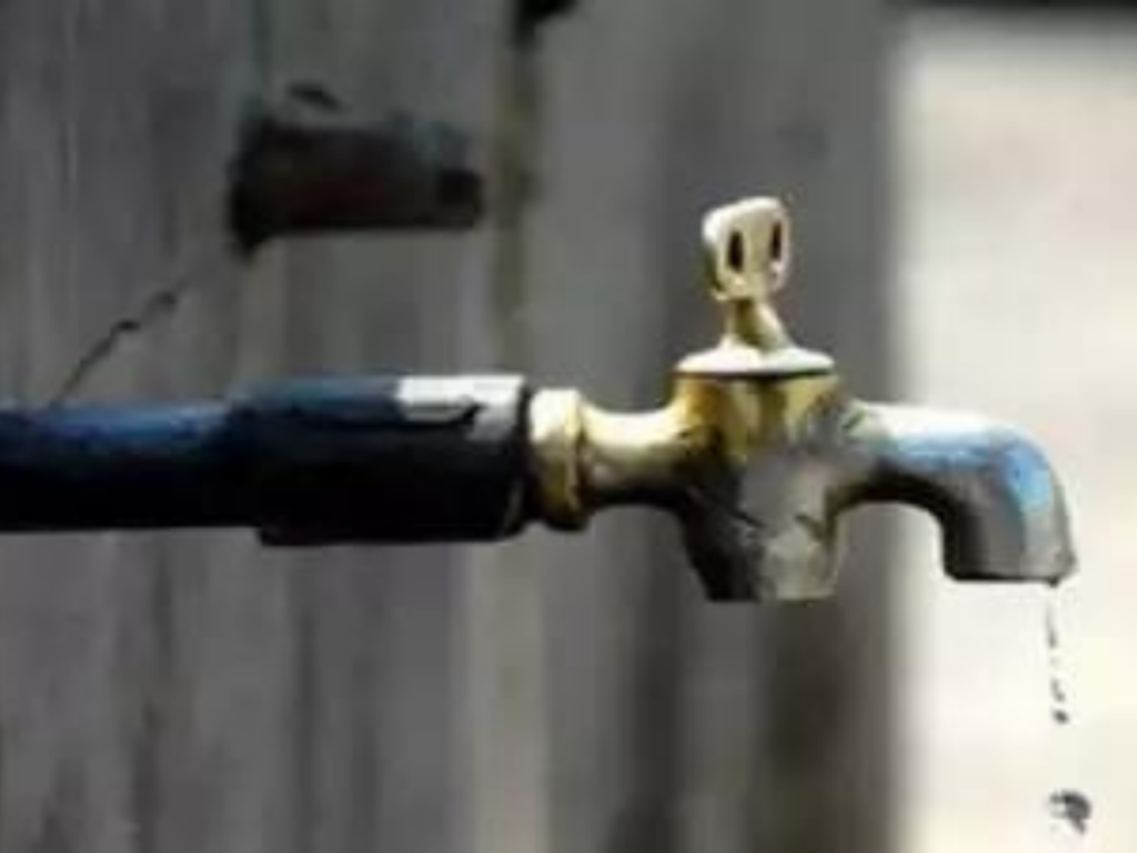 Pune residents use water sparingly, water supply to the entire city will be cut off on Thursday