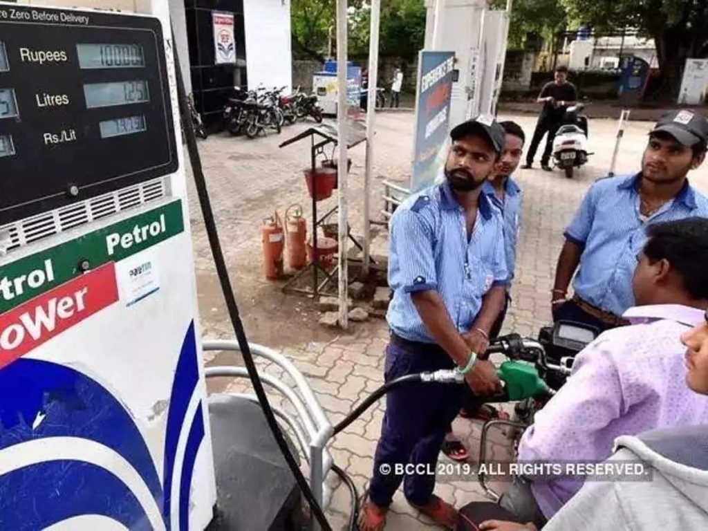 The most expensive fuel in the country is in Mumbai, Maharashtra;  High VAT puts pressure on consumer pockets