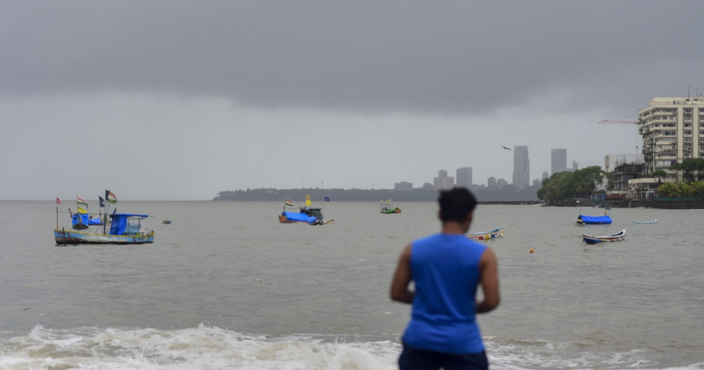 #RainAlert: Rain warning in 48 hours in Maharashtra, alert to 'these' districts from meteorological department