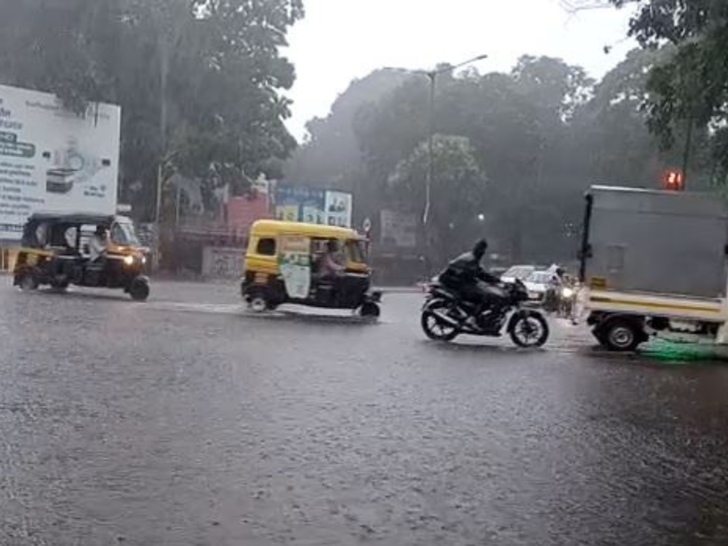 Thunderstorms, scary rains, pre-monsoon rains plague Kolhapurites