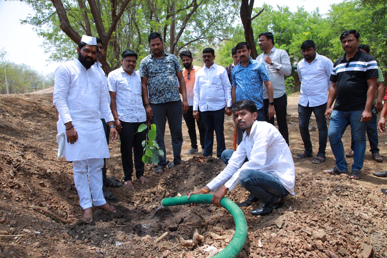 Birthday tree planting of social activist Vinayak Aba More