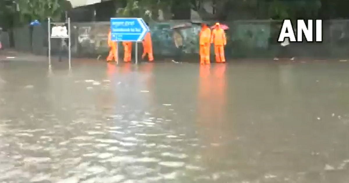 Heavy rains in Mumbai closed Andheri subway, five NDRF units filed
