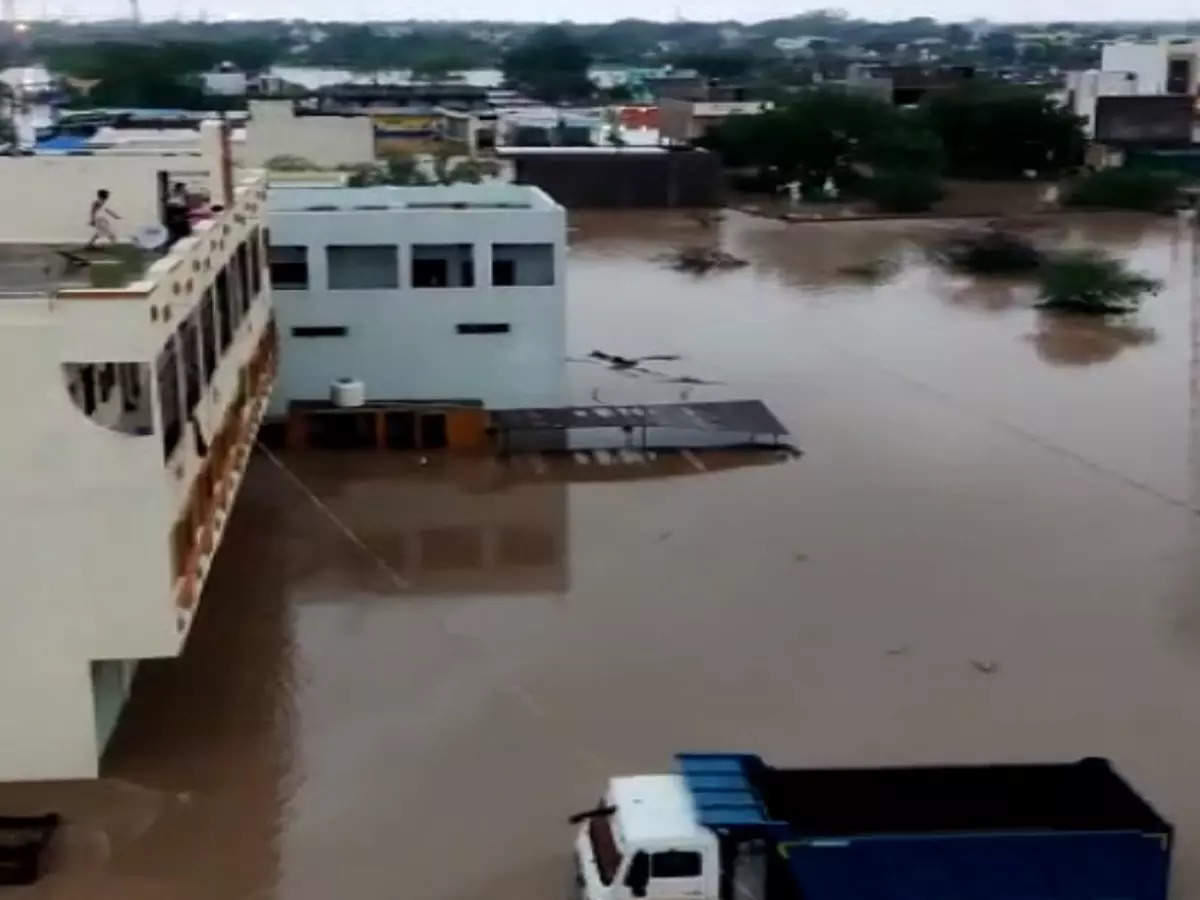 Hingoli Flood: Heavy rains lashed Krishna area of Hingoli district